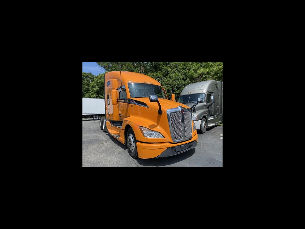 2023 Kenworth T680 RR Sleeper