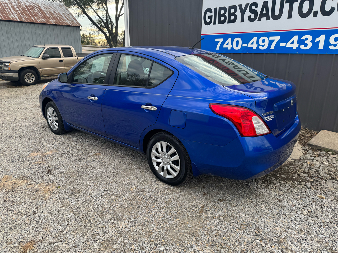 Nissan Versa  2012