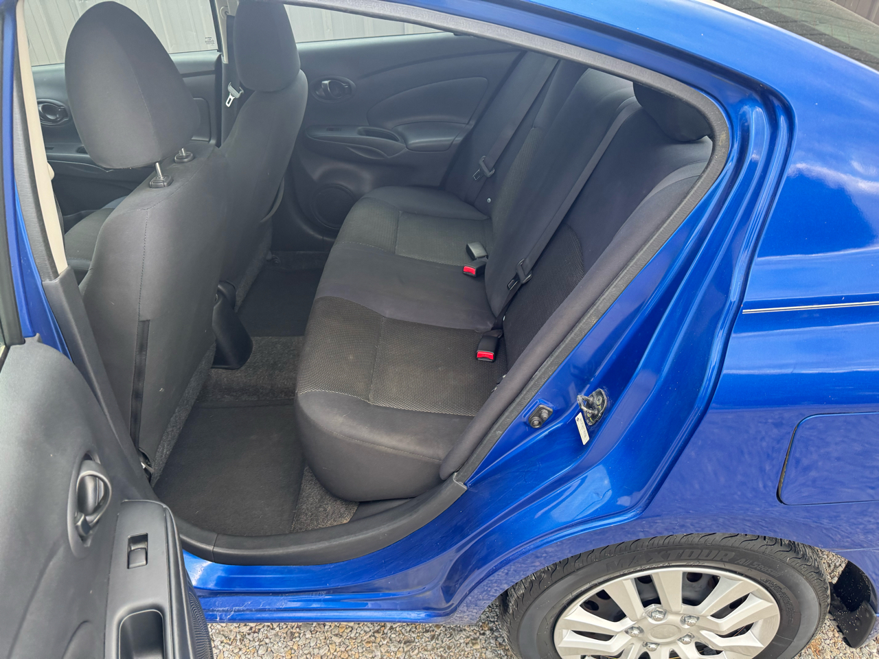 Nissan Versa  2012