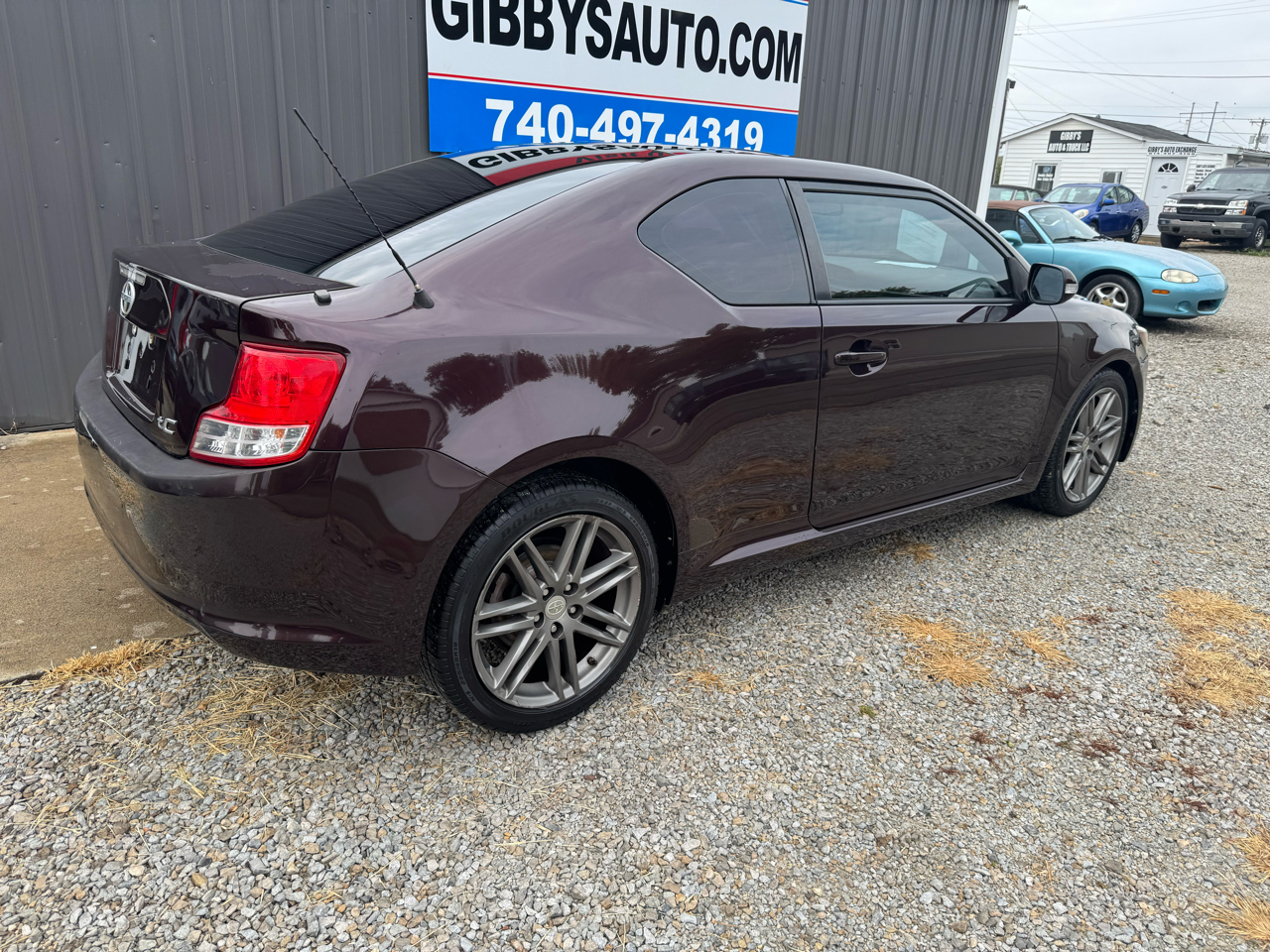 Scion tC  2011 Scion tC  2011