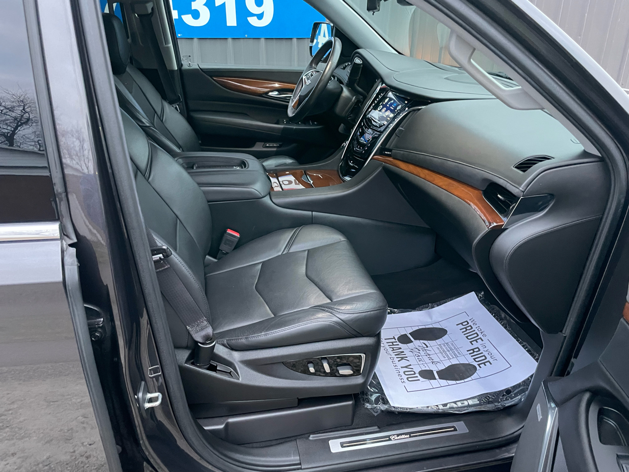 Cadillac Escalade  2017