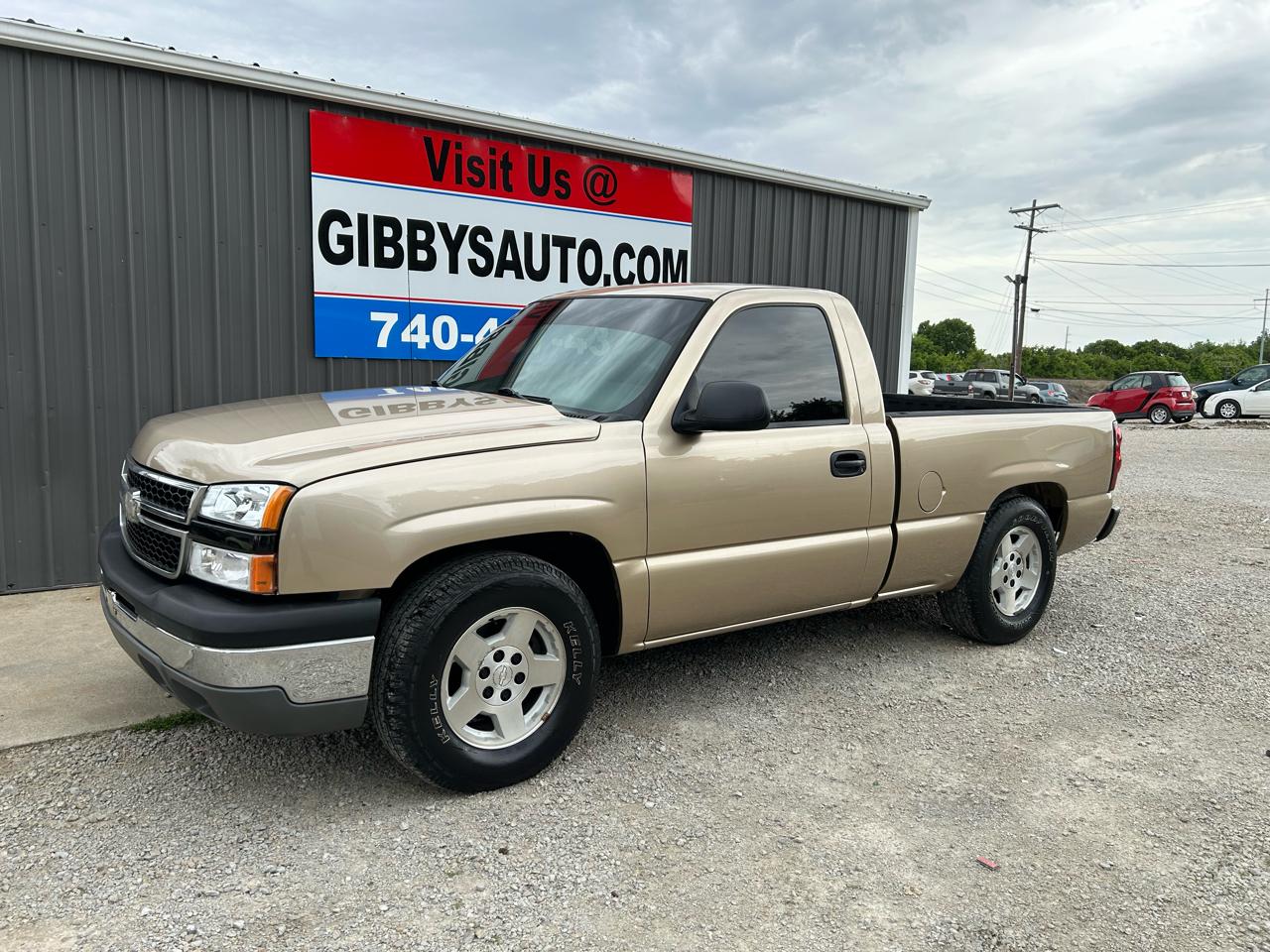 2005 Chevrolet Silverado 1500 LS Regular Cab SWB's photo