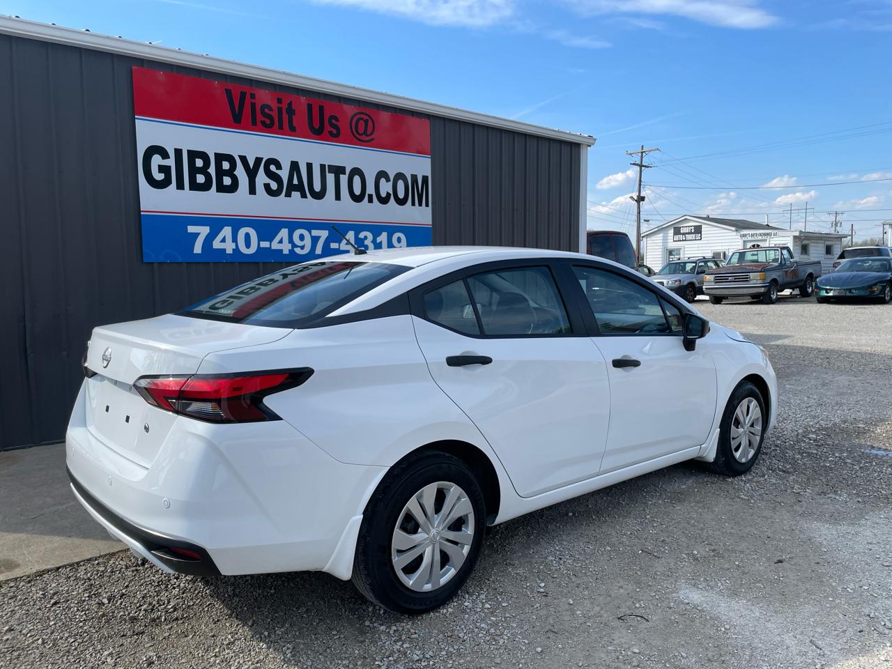Nissan Versa  2024