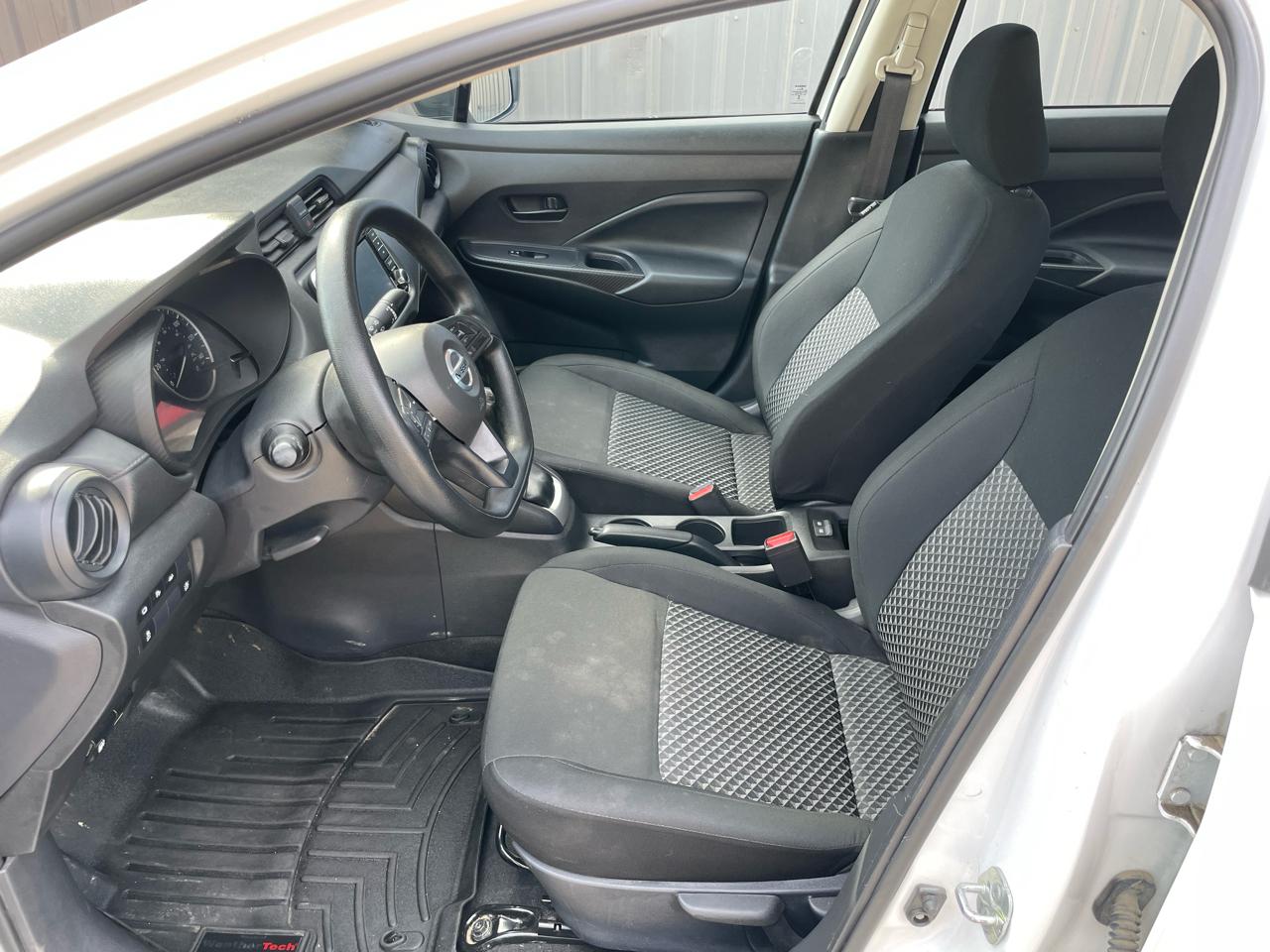 Nissan Versa  2024