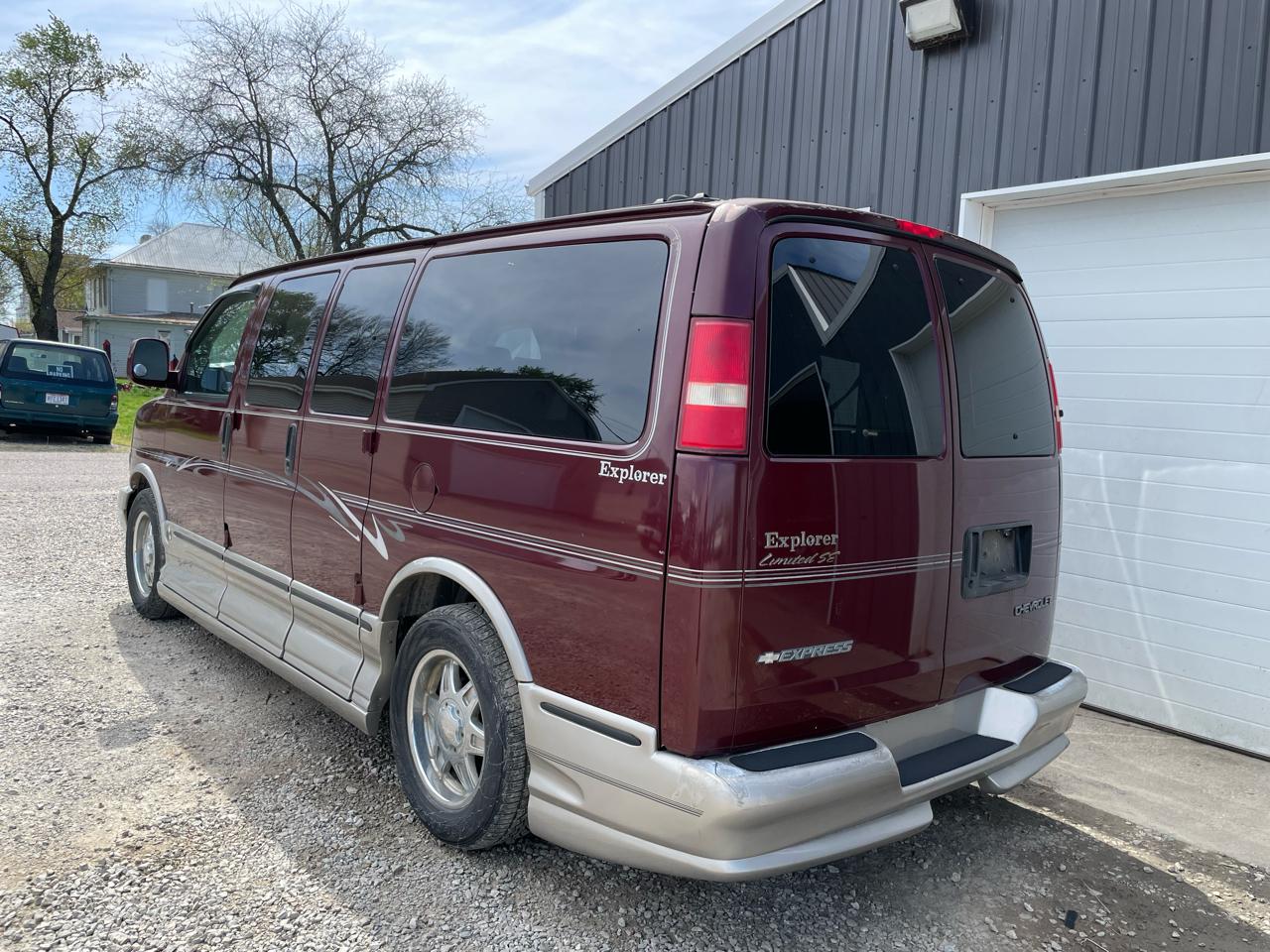 Chevrolet Express  2003