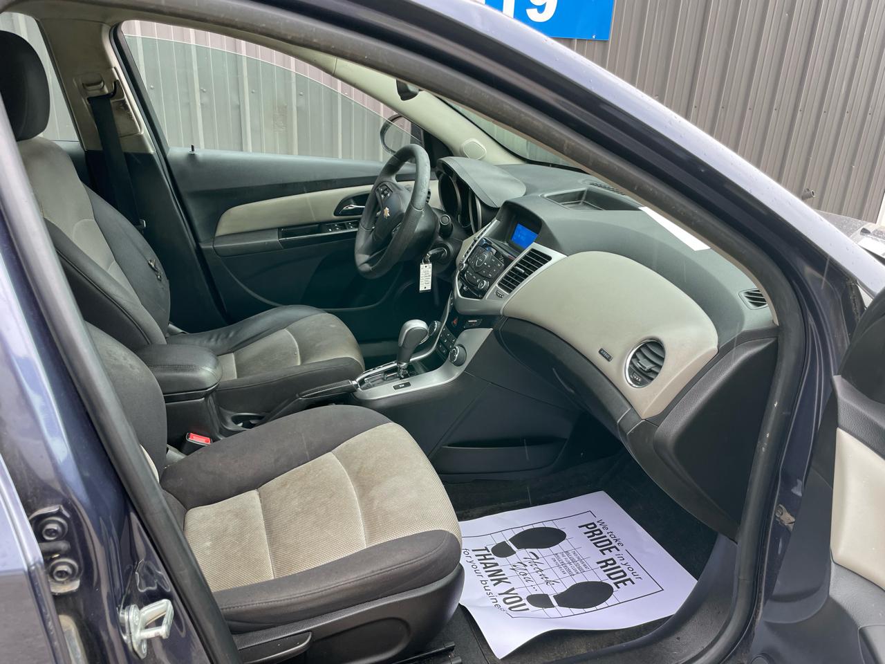Chevrolet Cruze  2013