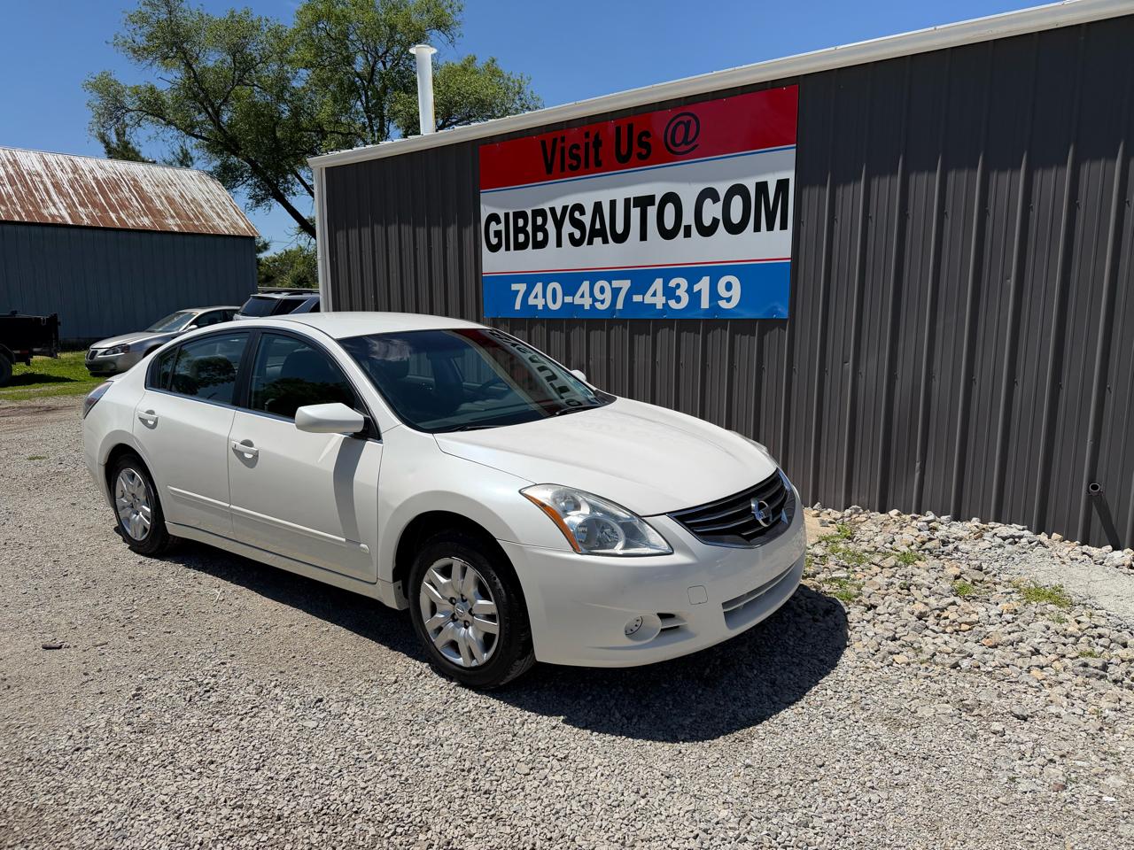 Nissan Altima Base 2011