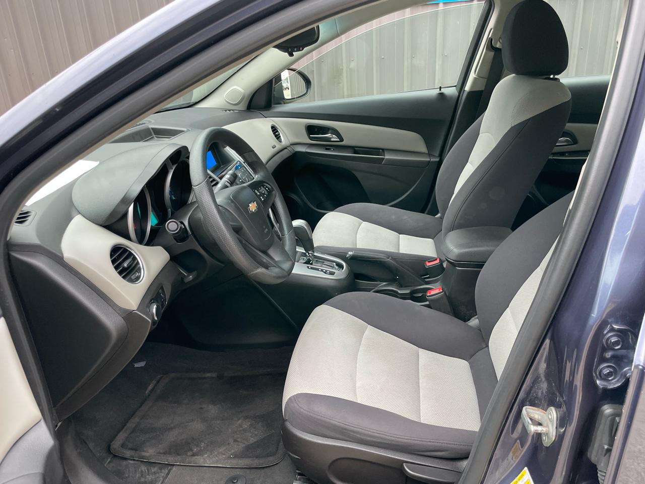 Chevrolet Cruze  2013