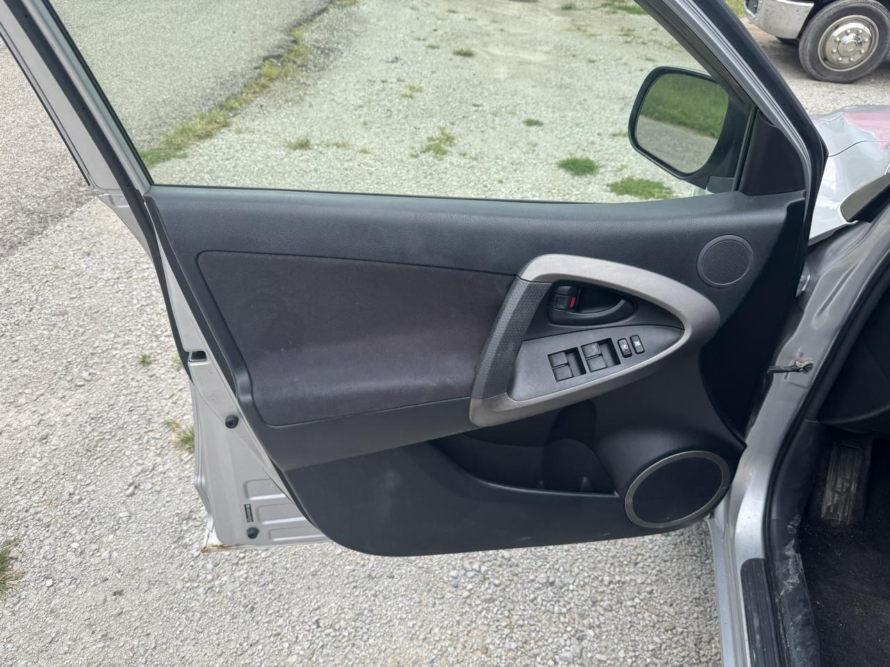 Toyota RAV4  2007
