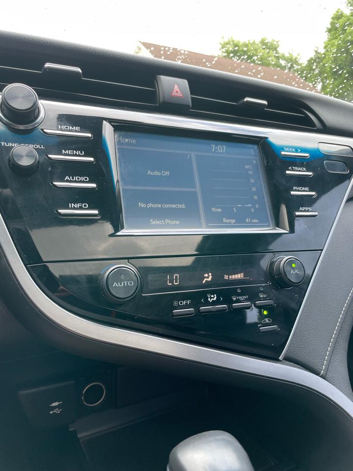 Toyota Camry 4dr Sedan Auto 2018