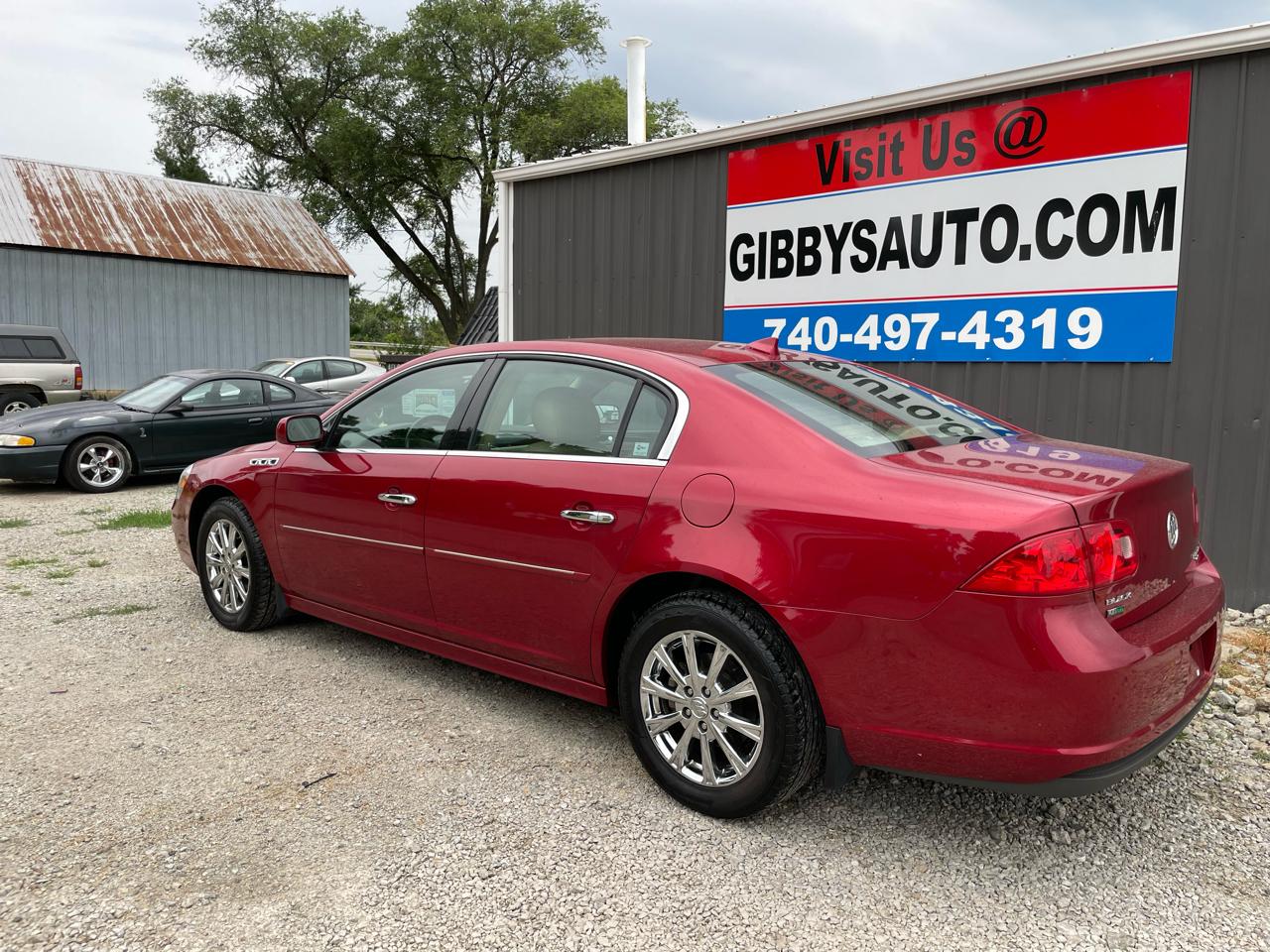 Buick Lucerne CXL 2011