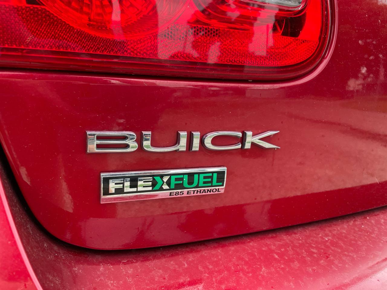 Buick Lucerne CXL 2011