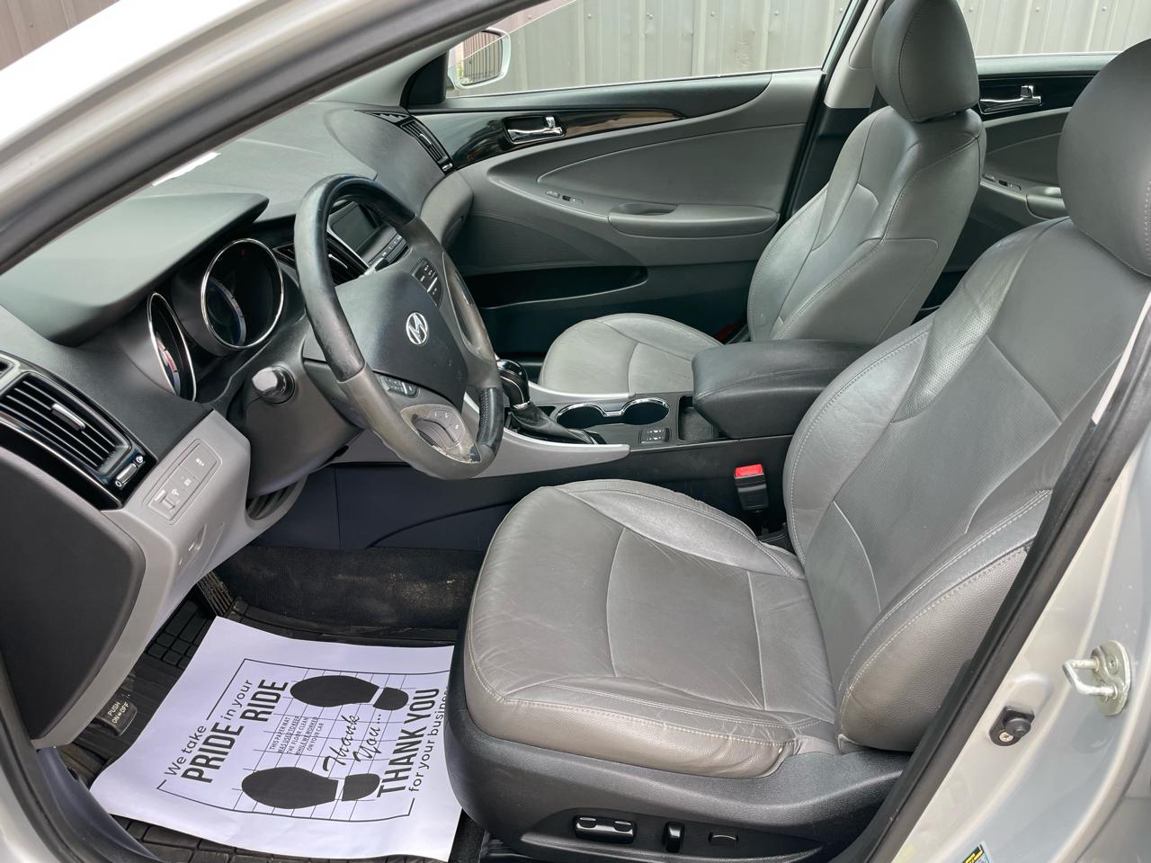 Hyundai Sonata  2011
