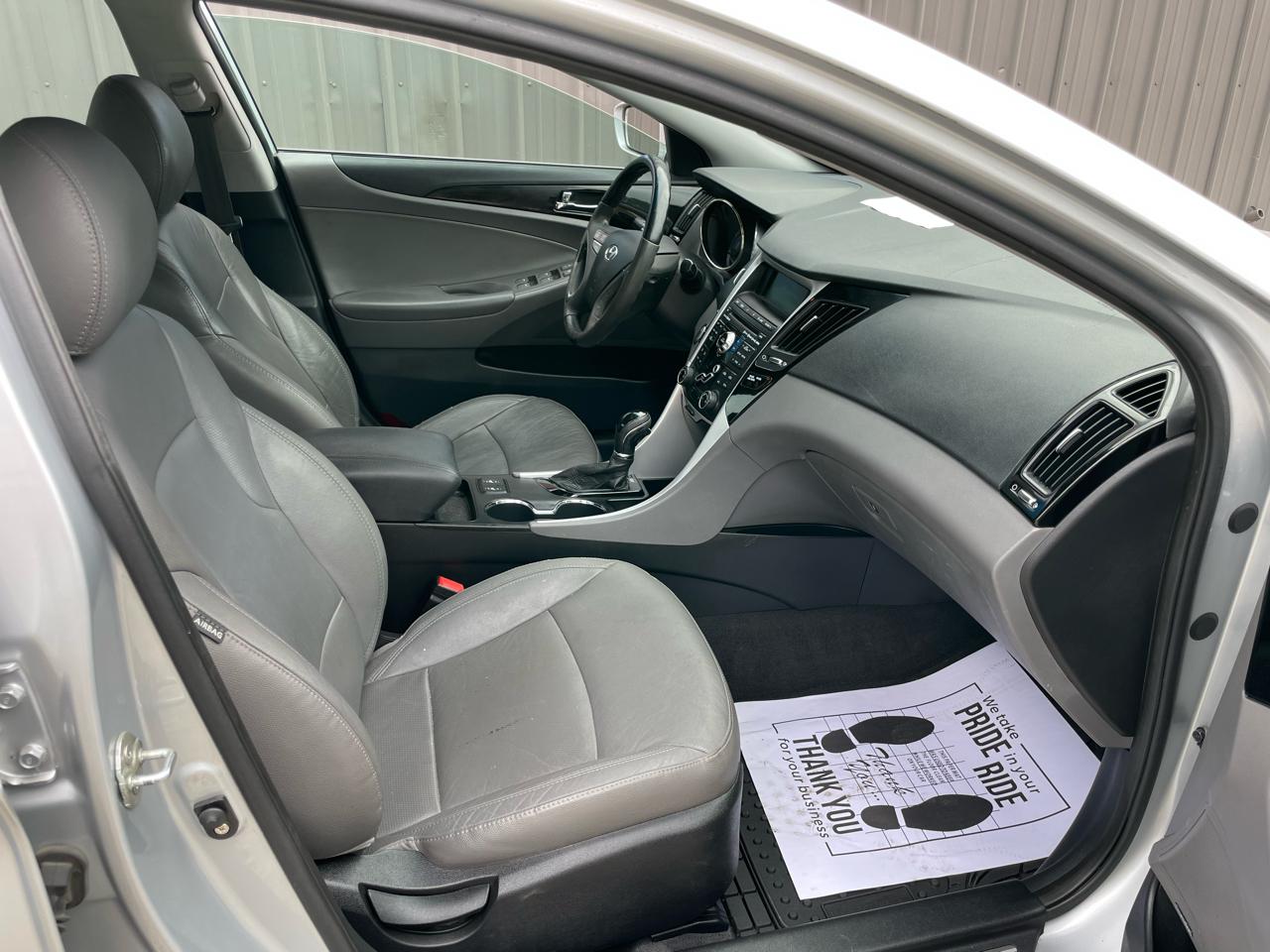 Hyundai Sonata  2011