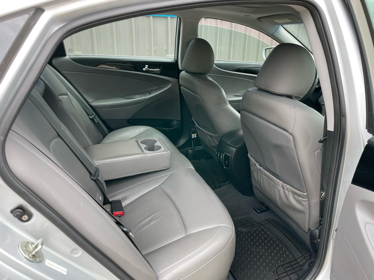 Hyundai Sonata  2011