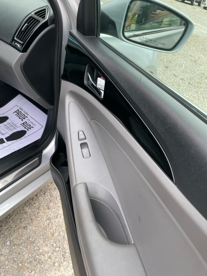 Hyundai Sonata  2011