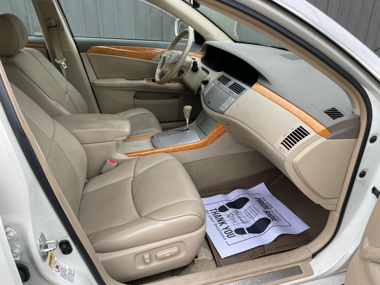 Toyota Avalon  2007