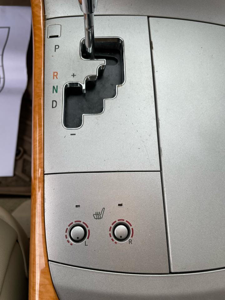 Toyota Avalon  2007