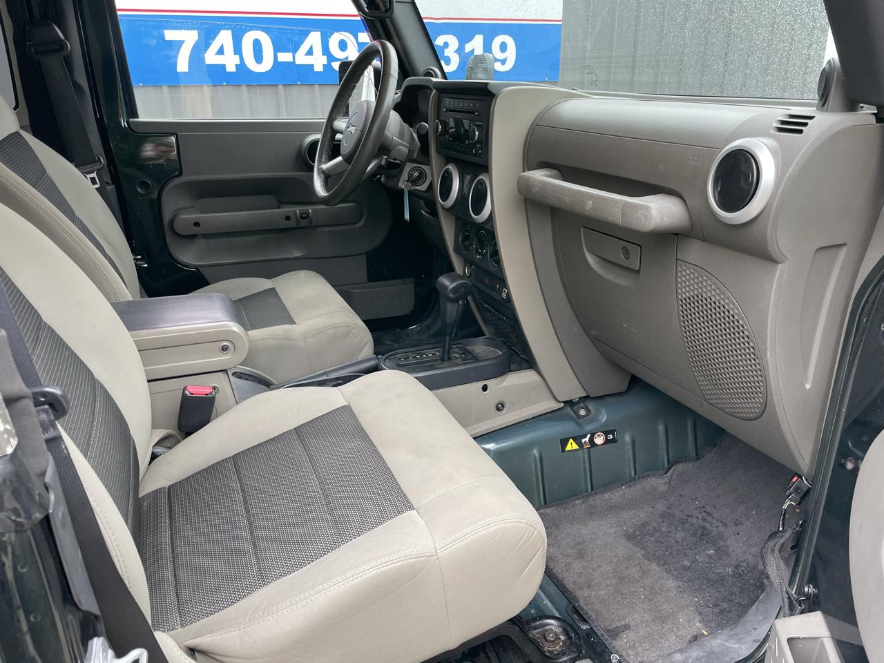 Jeep Wrangler Sahara 2010