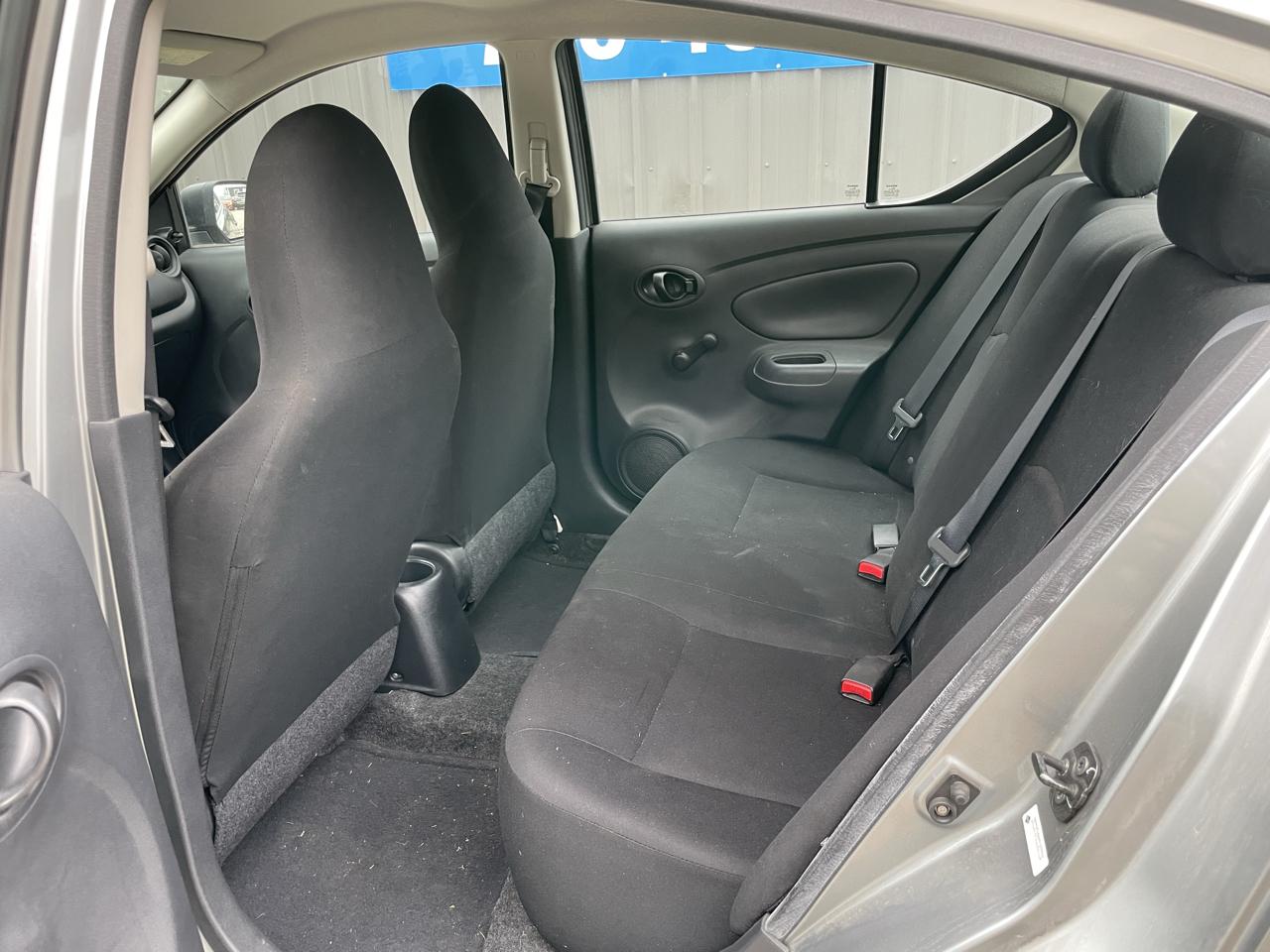 Nissan Versa  2012