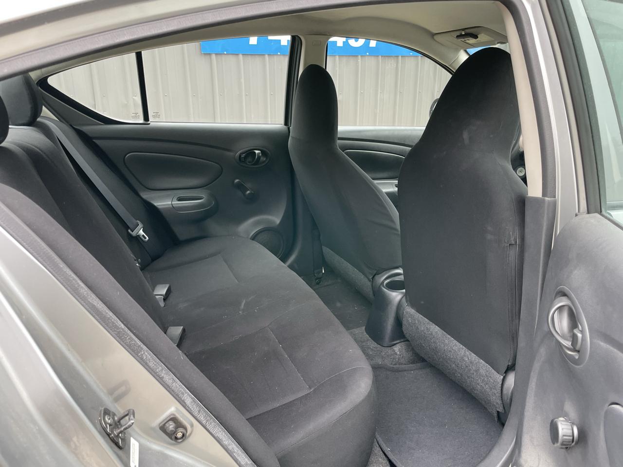 Nissan Versa  2012