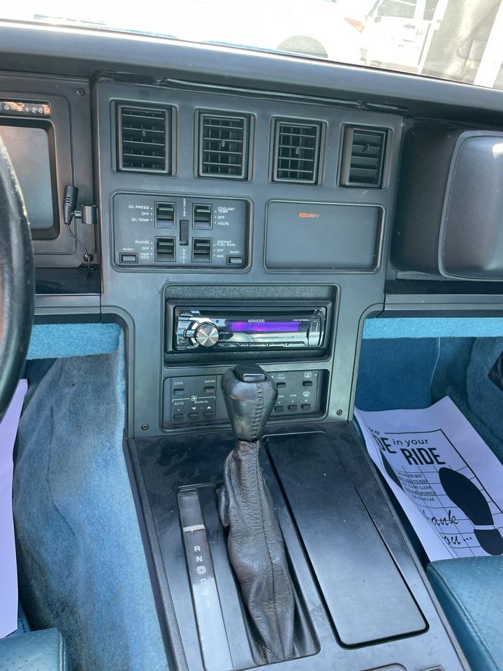 Chevrolet Corvette  1988