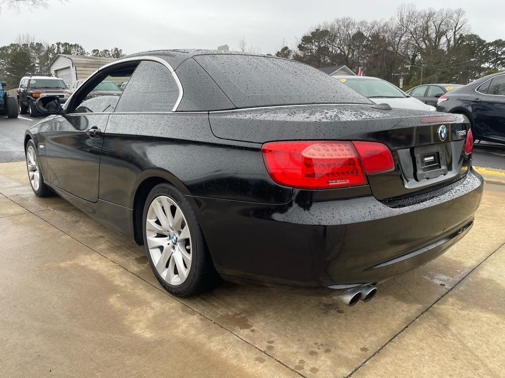 BMW 3-Series 328i Convertible 2011