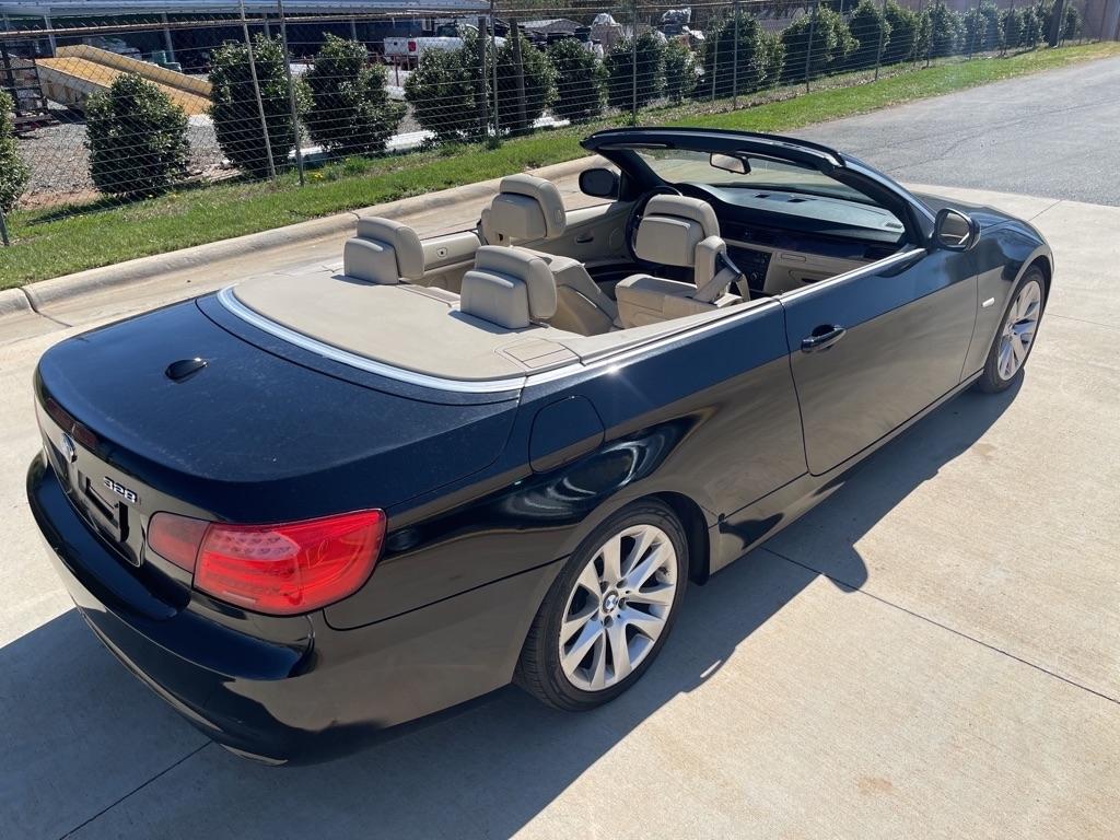 BMW 3-Series 328i Convertible 2011