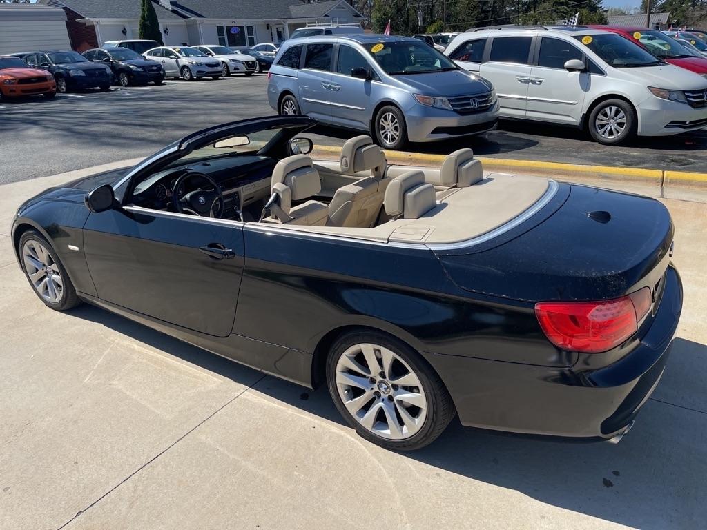 BMW 3-Series 328i Convertible 2011