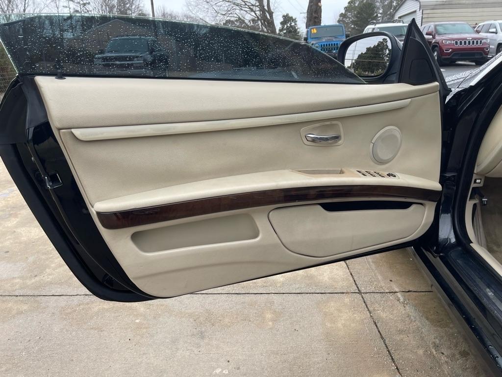 BMW 3-Series 328i Convertible 2011