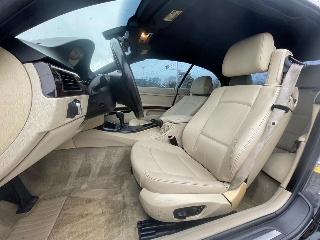 BMW 3-Series 328i Convertible 2011