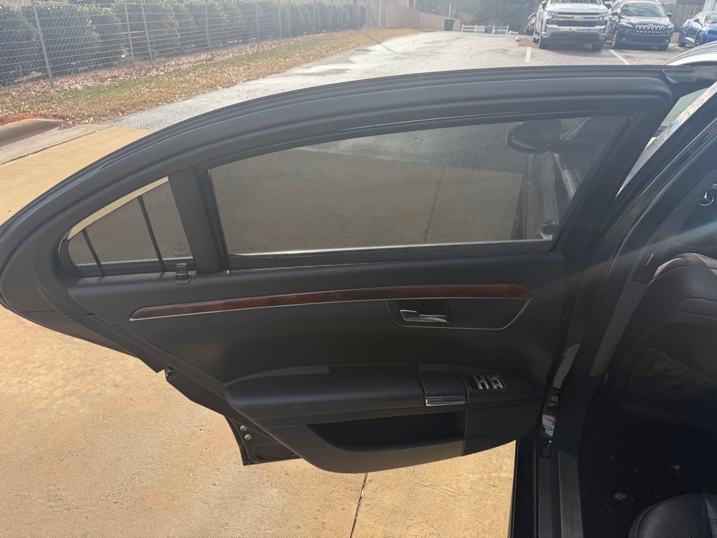 Mercedes-Benz S-Class S63 AMG 2008