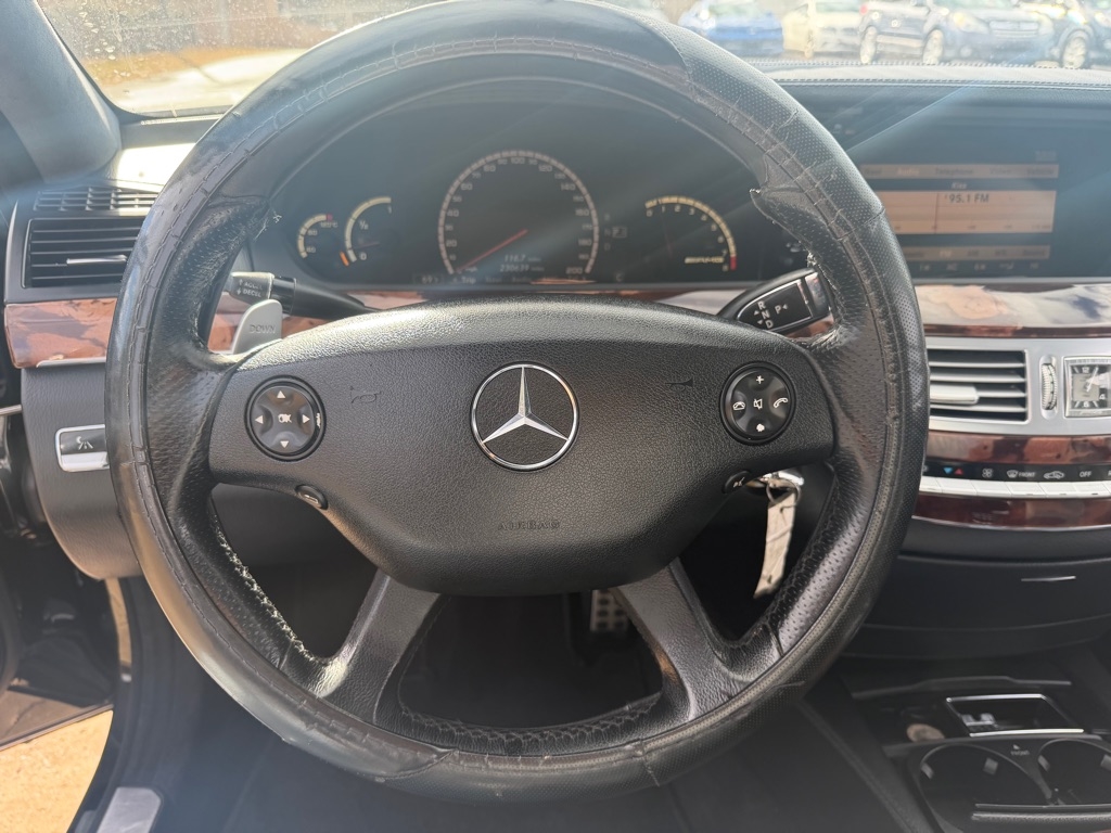 Mercedes-Benz S-Class S63 AMG 2008