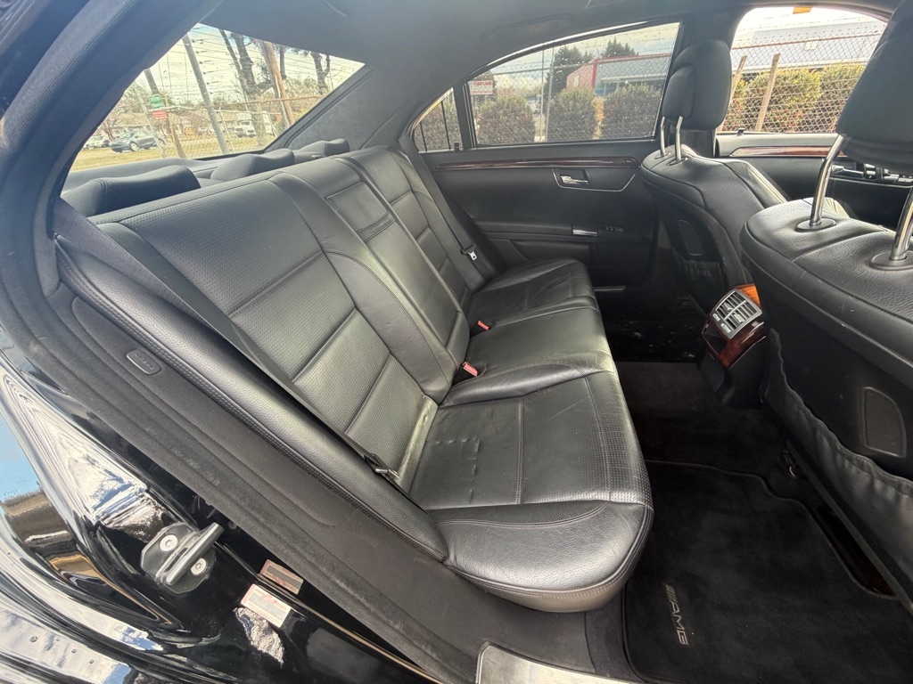 Mercedes-Benz S-Class S63 AMG 2008