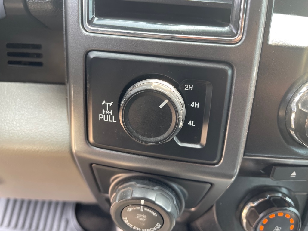 Ford F-150 XL SuperCrew 6.5-ft. Bed 4WD 2017