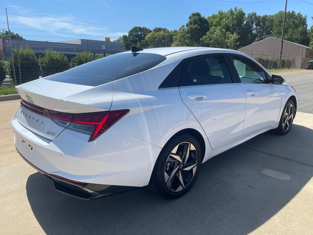 Hyundai Elantra Limited Hybrid 2023