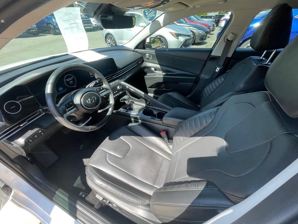 Hyundai Elantra Limited Hybrid 2023