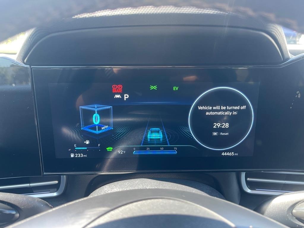 Hyundai Elantra Limited Hybrid 2023