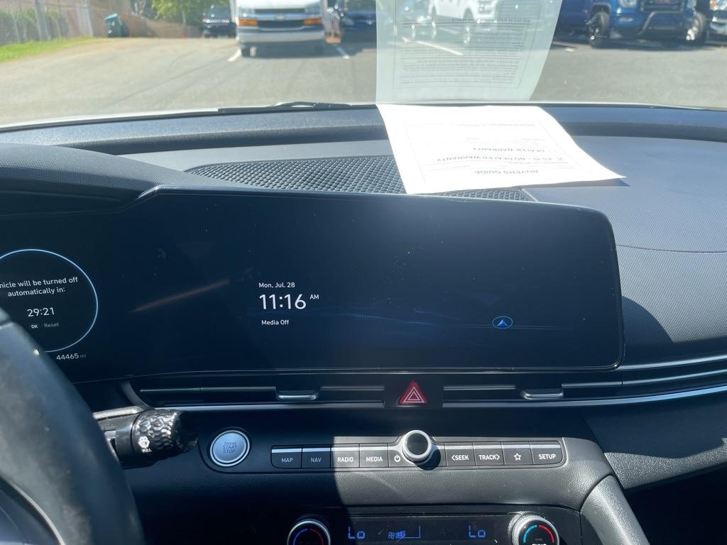 Hyundai Elantra Limited Hybrid 2023