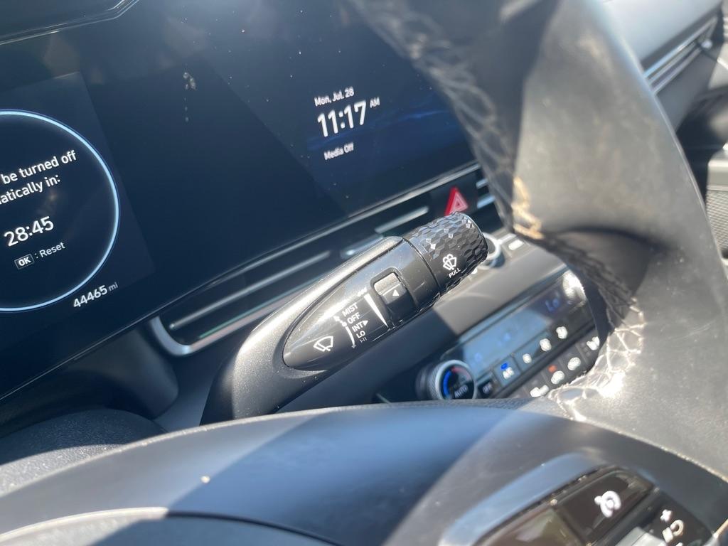 Hyundai Elantra Limited Hybrid 2023