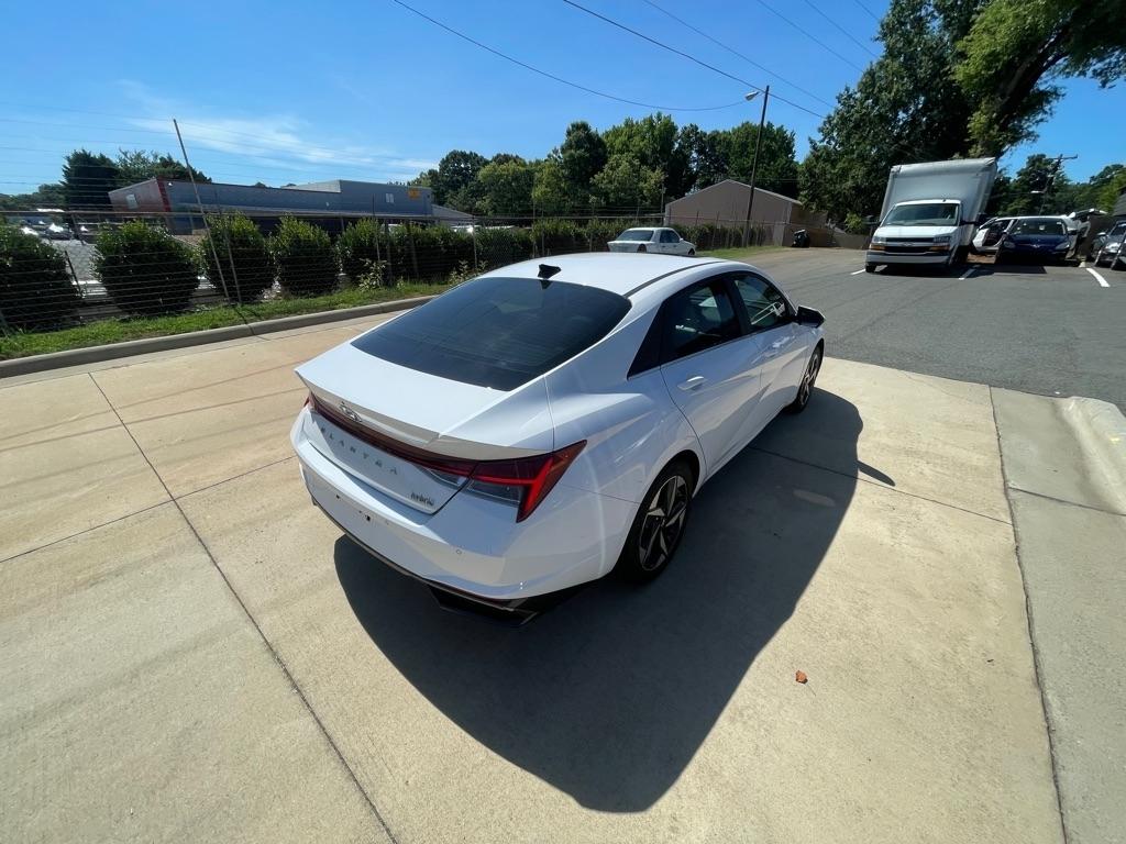 Hyundai Elantra Limited Hybrid 2023