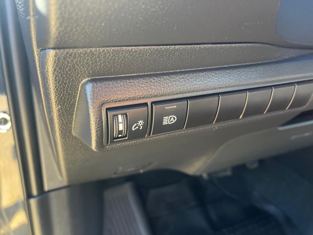 Toyota Corolla LE 2023