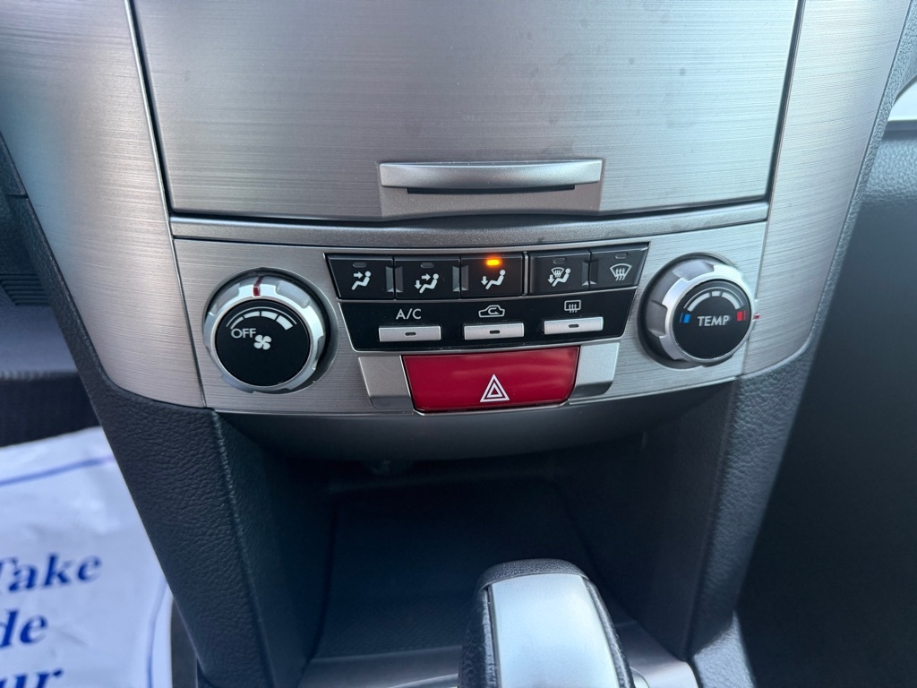 Subaru Outback 2.5i Premium 2013