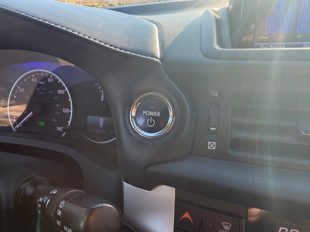 Lexus CT 200h Base 2013