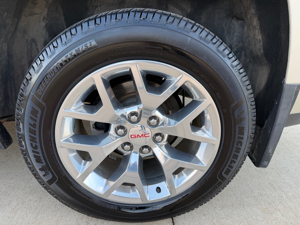 GMC Yukon SLT 4WD 2017