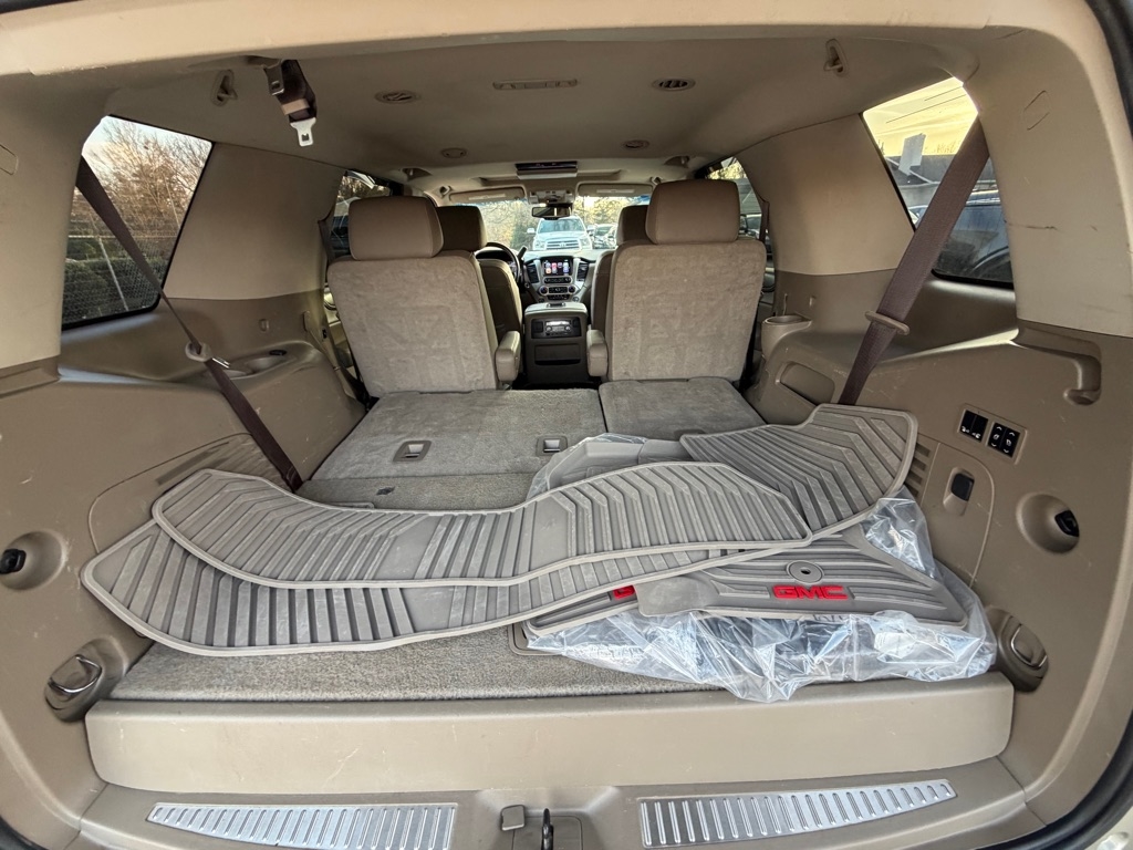 GMC Yukon SLT 4WD 2017