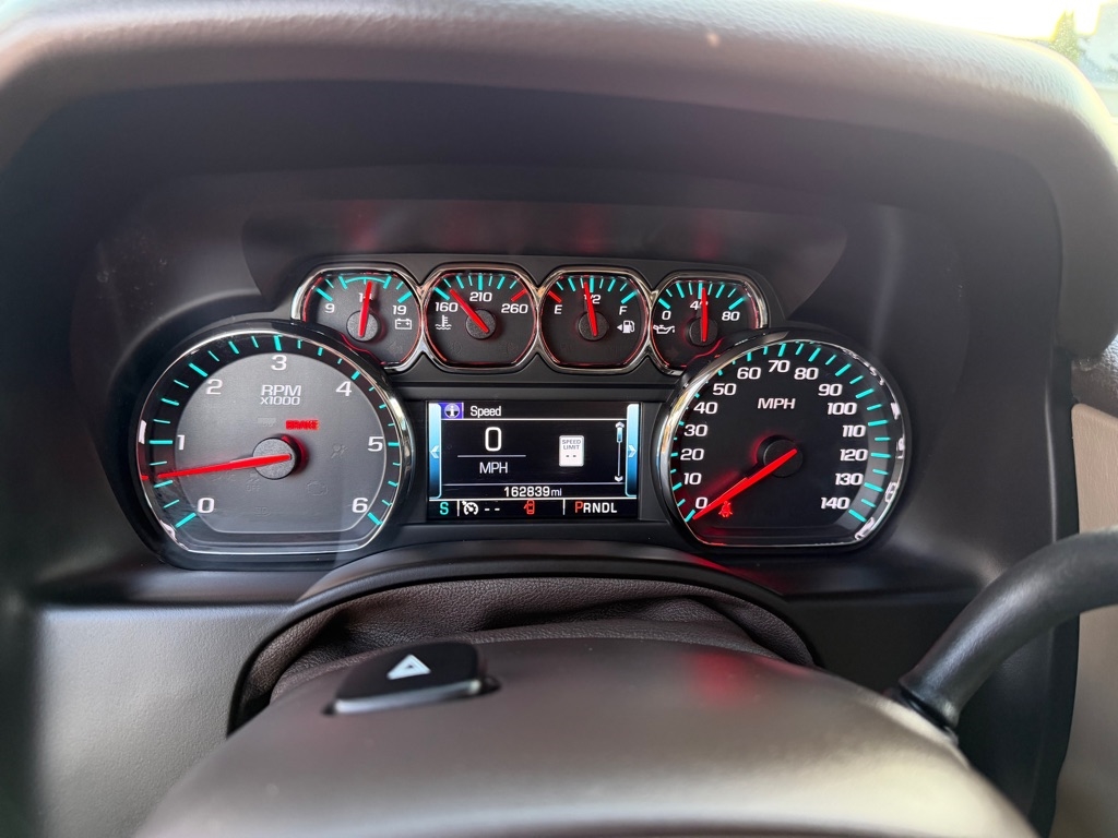 GMC Yukon SLT 4WD 2017