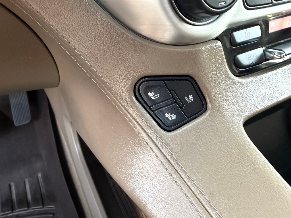 GMC Yukon SLT 4WD 2017