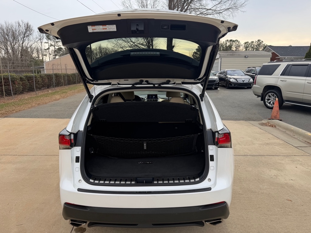 Lexus NX 200t FWD 2016