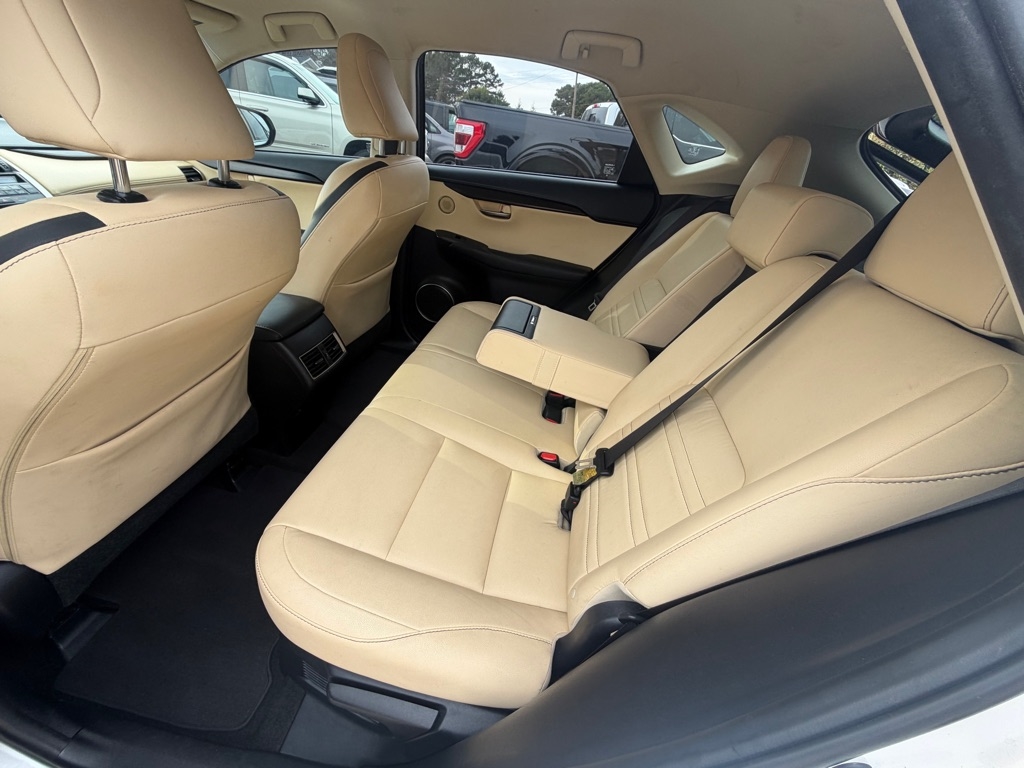 Lexus NX 200t FWD 2016